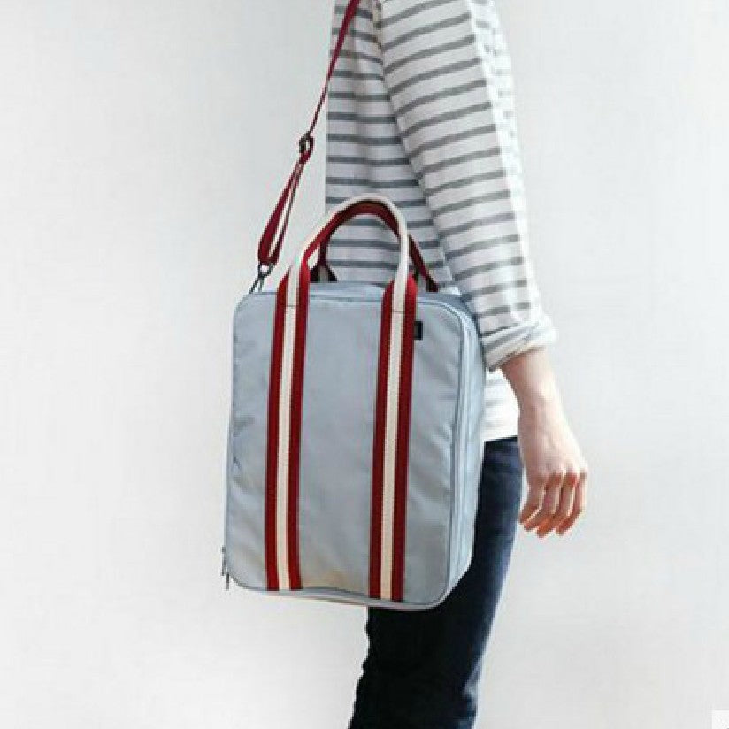 Large Capacity Waterproof Travel Bag - Business & Boarding Carry-On for Men & Women